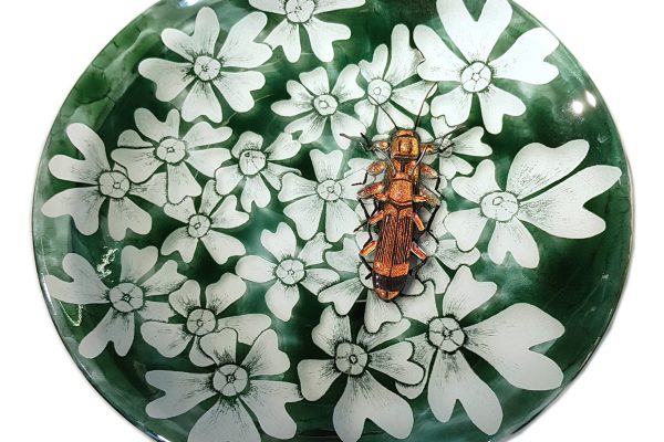 AmandaLawrence-MakeLoveNotWar