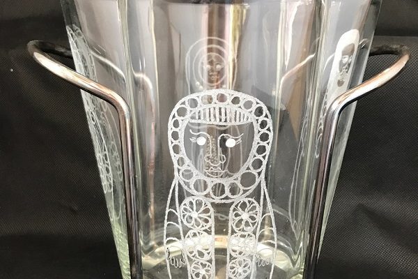 HerbieDavies-UkrainianDollsBehindBars