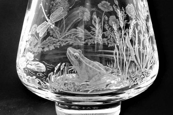 SueBurne-FrogAndWildflowers