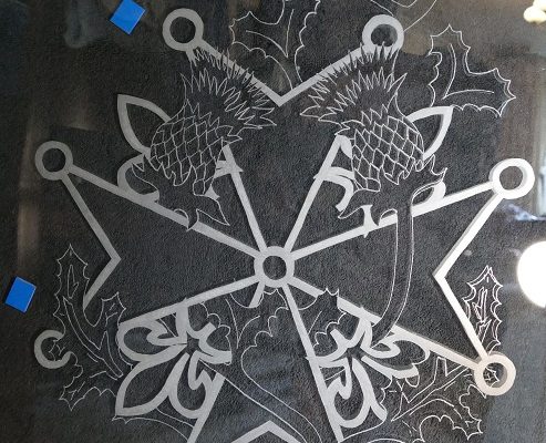 VictoriaGolby-DeBurr(FamilyCrest)-detail